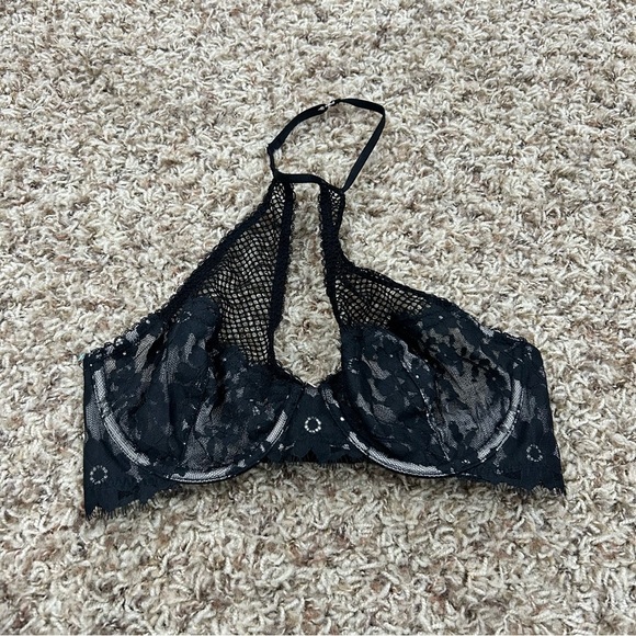 Victoria’s Secret Women’s 32C Black Lace Halter Bra - Picture 1 of 4